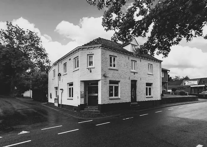 Anno 1877 Met Tuin * 斯莱纳肯