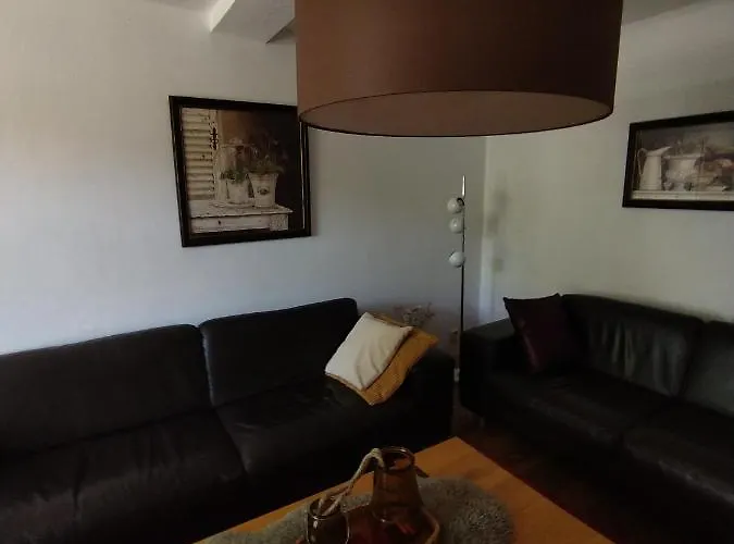 Anno 1877 Met Tuin 公寓 *