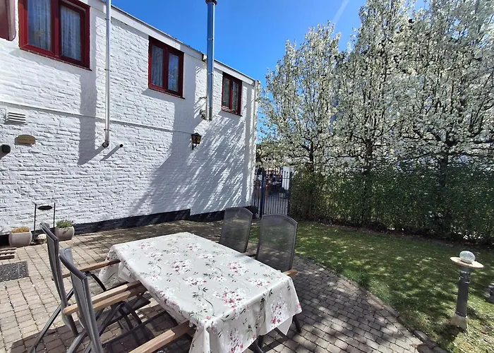 Anno 1877 Met Tuin 公寓 斯莱纳肯